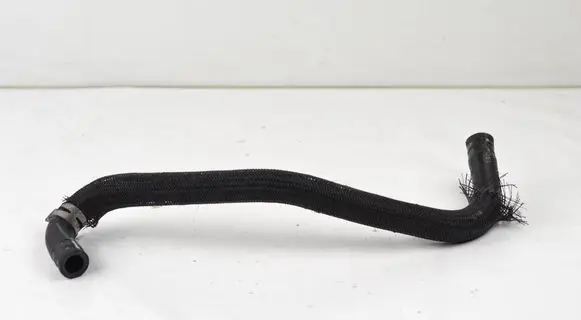 Engine coolant pipe/hose