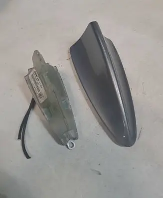 BMW 5 E60 E61 Aerial GPS antenna 6913287