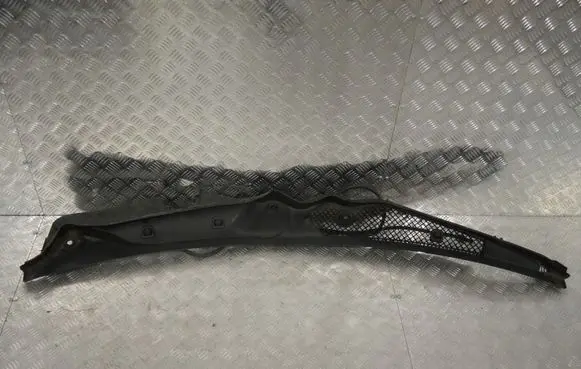 Mercedes-Benz E W212 Wiper trim A2128301213
