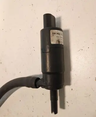 Audi A6 Allroad C5 Headlight washer pump 3B0955881A