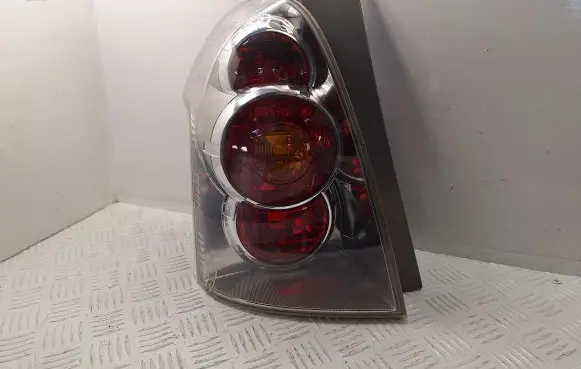 Toyota Corolla Verso AR10 Rear/tail lights 815610F020