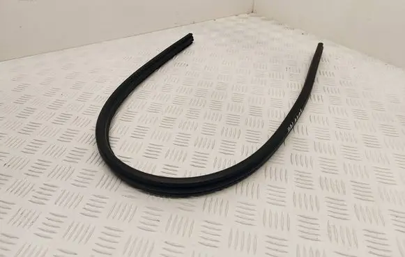 Peugeot 308 Engine compartment rubber 