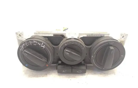 Volkswagen Golf IV Climate control unit 1J0820045F 901511210000 651837L08