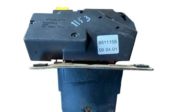 Volvo C70 Tailgate/trunk/boot lock/catch/latch 8611158