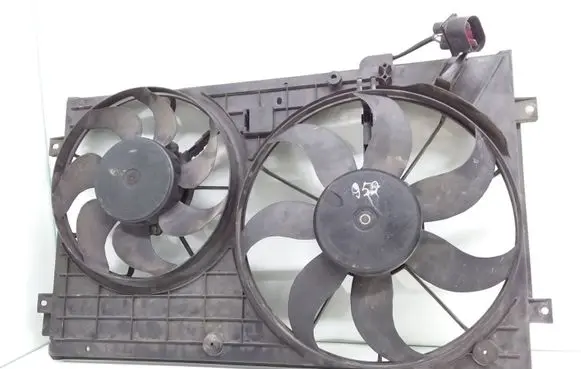 Audi A3 S3 A3 Sportback 8P Electric radiator cooling fan 1K0121207T