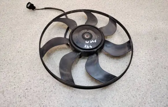 Mercedes-Benz B W246 W242 Fan impeller 3136613377