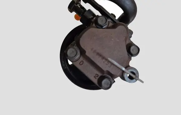 KIA Sorento Power steering pump