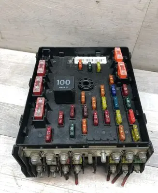 Volkswagen PASSAT B6 Fuse module 3C0937125 63592777