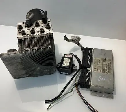 Mercedes-Benz E W211 ABS Pump A0084313912 0265250143 0084313912