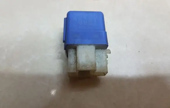 Nissan X-Trail T30 Other relay 2523079981