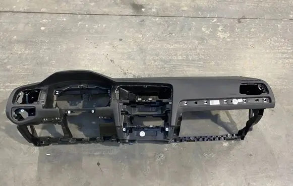 Volkswagen Golf VII Passenger airbag 
