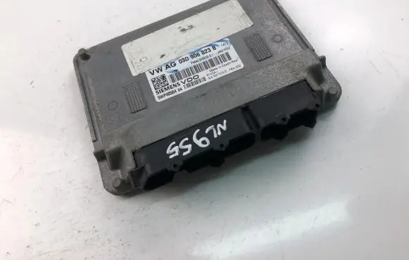 Volkswagen Fox Engine control unit/module ECU 03D906023B