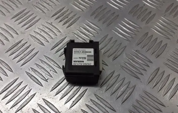 Nissan Primera Camera control unit module 28260-AU120