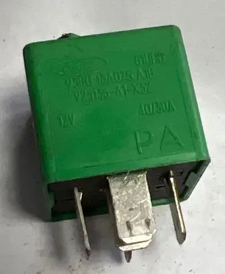 Ford Mondeo MK II Other relay V23136A1X32 93BG13A075A1B