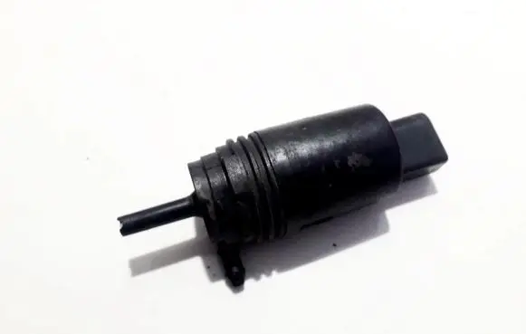 BMW 5 E39 Windscreen/windshield washer pump 67128377612 23557610