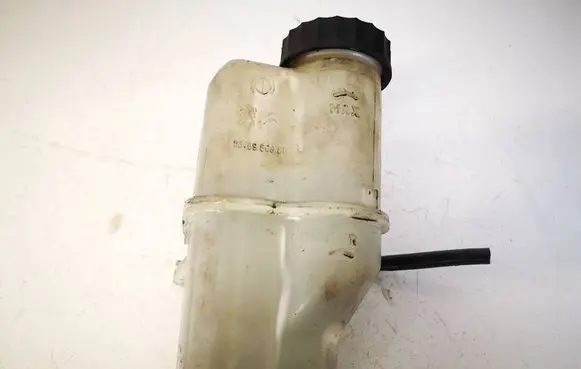 Peugeot 407 Brake fluid reservoir 9646980980