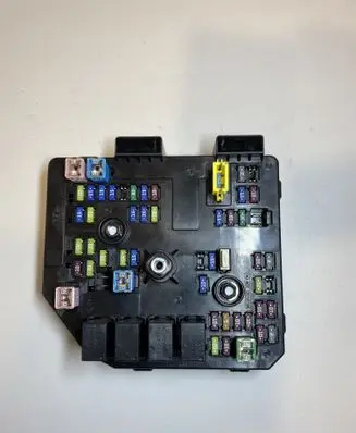 Opel Antara Fuse module 95202005
