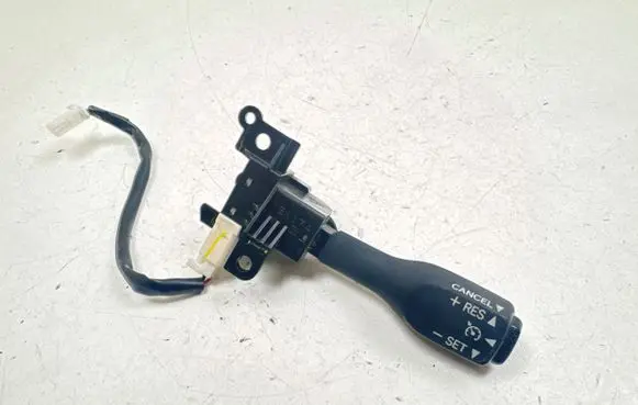 Toyota Avensis T270 Cruise control stalk 18A174