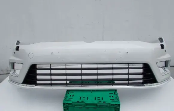 Volkswagen Golf VII Front bumper lower grill 5G0807221AL