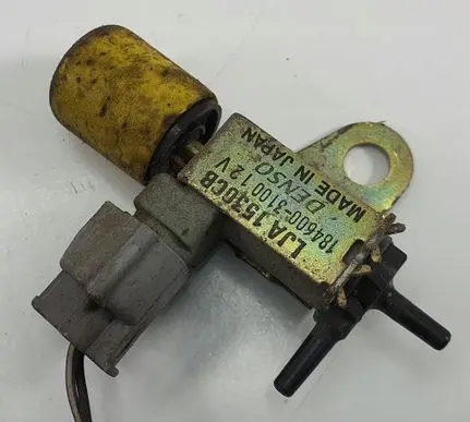 Jaguar XK8 - XKR Vacuum valve LJA1530CB