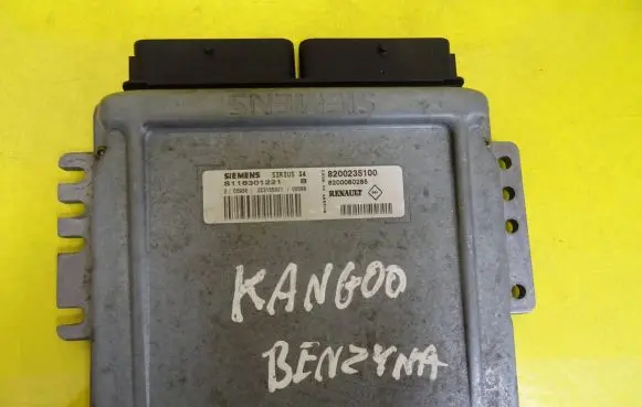 Renault Kangoo I Engine control unit/module 8200235100 S118301221B