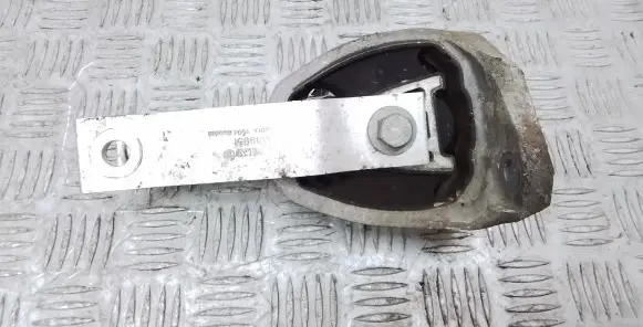 Volvo S90, V90 Engine mount bracket 31339951