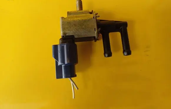 Nissan Micra Turbo solenoid valve K5T48474