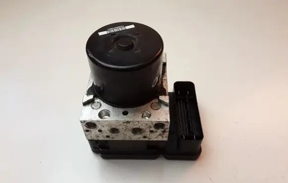 Ford Kuga II ABS Pump CV612C405AH