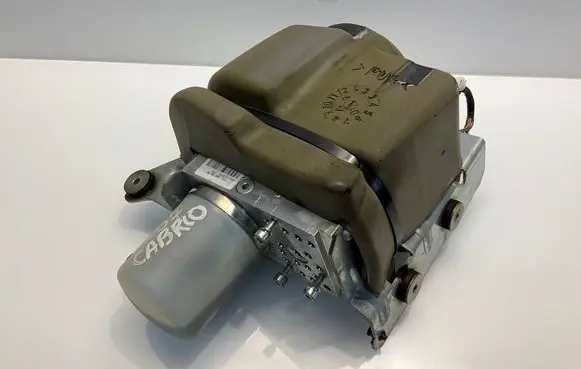 Mercedes-Benz E C207 W207 Convertible roof hydraulic pump A2078000030 DAI1110142 2078000030