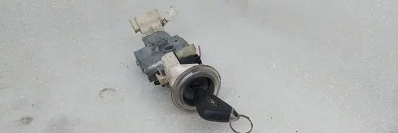 Subaru Forester SH Ignition lock 88215AG000 X1T25971