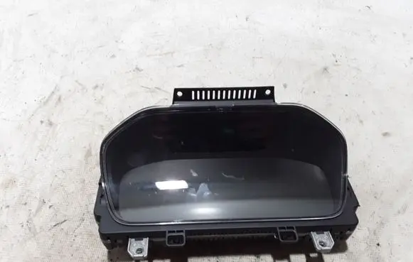 Volvo XC90 Speedometer (instrument cluster) 31453117
