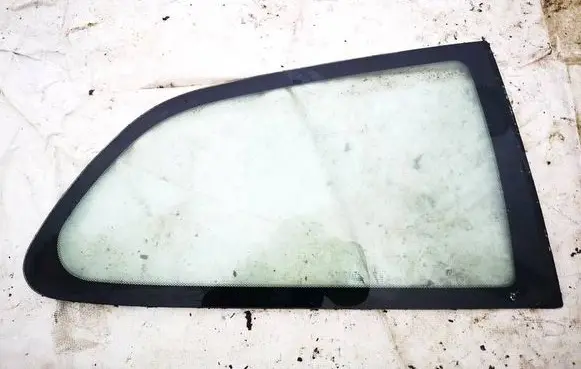 Mitsubishi Colt Rear side window as2