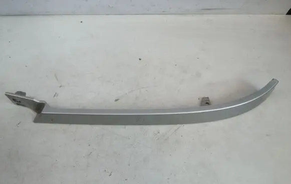 Mercedes-Benz ML W163 Under headlight/headlamp trim 1638260177