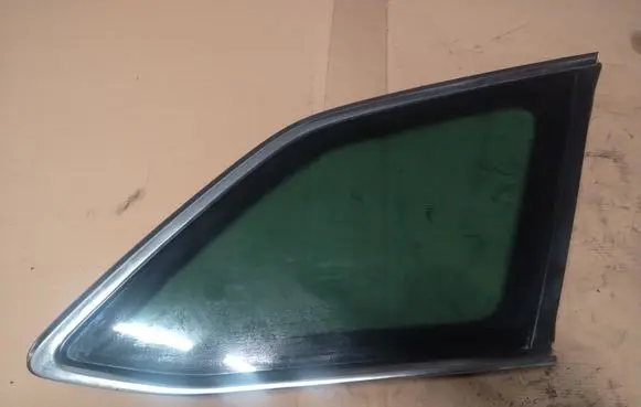 Skoda Superb B8 (3V) Rear side window 3V9845298
