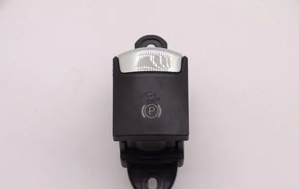 Maserati Quattroporte Fog light switch 6700150060