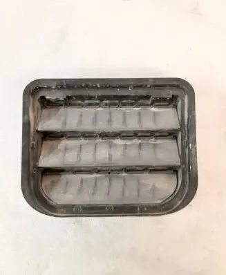 Volvo S90, V90 Quarter panel pressure vent 31369380