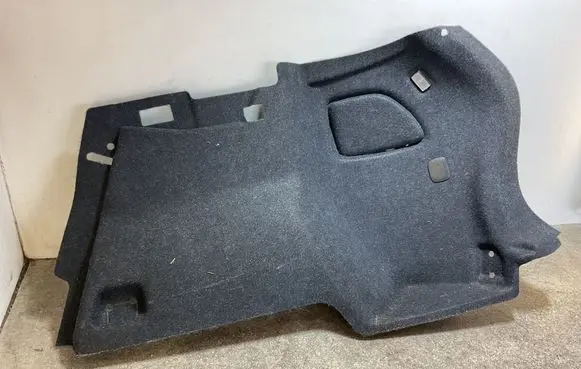 Volvo XC40 Trunk/boot lower side trim panel 32394238 V0LV316 T6L11A0
