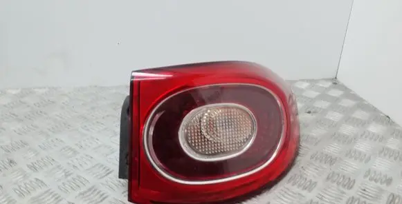 Volkswagen Tiguan Rear/tail lights 5N0945258C