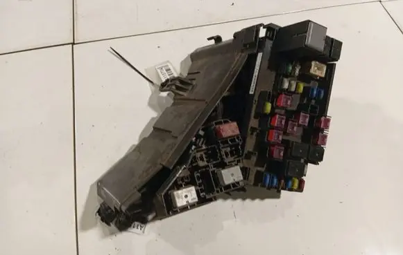 Subaru Legacy Fuse box set 82241AG000