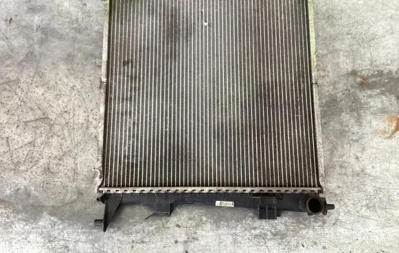 KIA Ceed Coolant radiator 253101H600