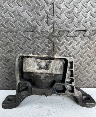 Mazda 3 I Engine mount bracket 3M616F012T 3N616F012P 3M516F012B