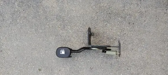 KIA Picanto Fuel tank opening switch 