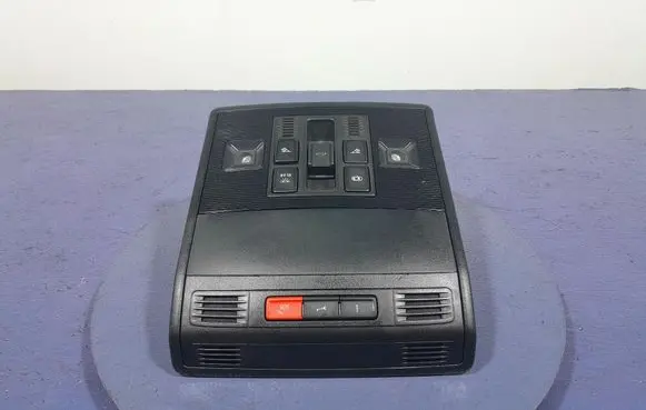 Skoda Superb B5 (3U) Boot/trunk interior light 3V0868487