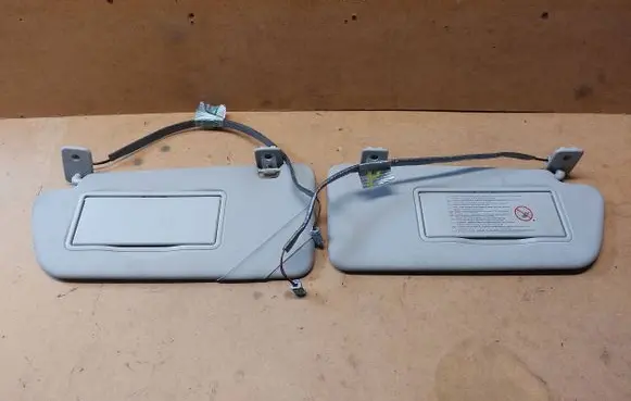 Peugeot 5008 Sun visor