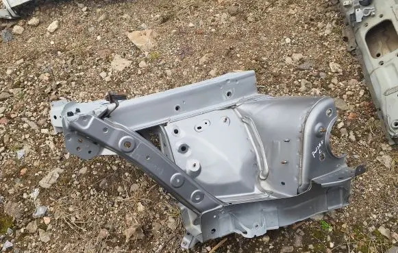 Nissan Pulsar Front side member 