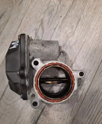 Audi A8 S8 D4 4H Throttle valve 057128063E