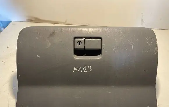 Toyota RAV 4 (XA20) Glove box 5555042030 5555242030 5555142020