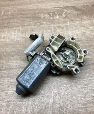 Audi 80 90 S2 B4 Rear door window regulator motor 8A0839397 8A0959801