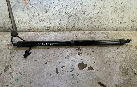 Volvo XC40 Tailgate strut 32357574