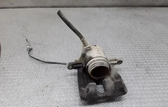 Mercedes-Benz C W203 Front brake caliper